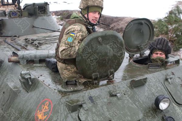 2025年03月27日:白宫官员表示 特朗普停止了美国对乌克兰的所有军事援助